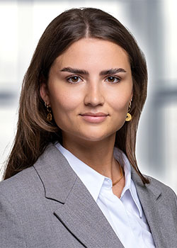 Rechtsanwältin Ira-Sophie Kropp